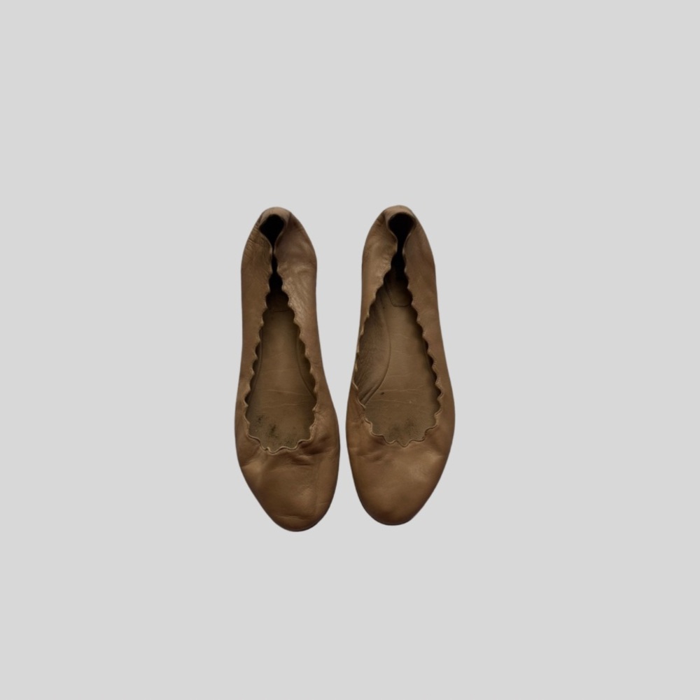 CHOLE Lauren Scalloped Leather Ballet Flats